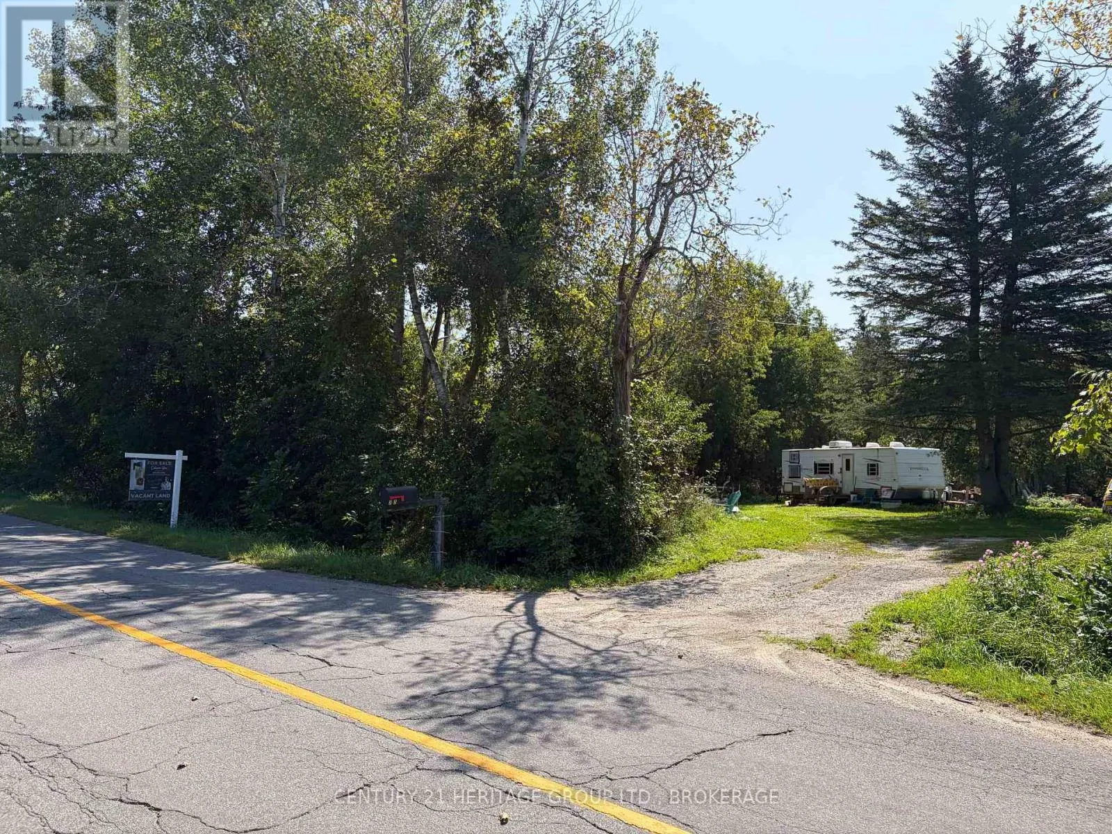 523 LOWER OAK LEAF ROAD
