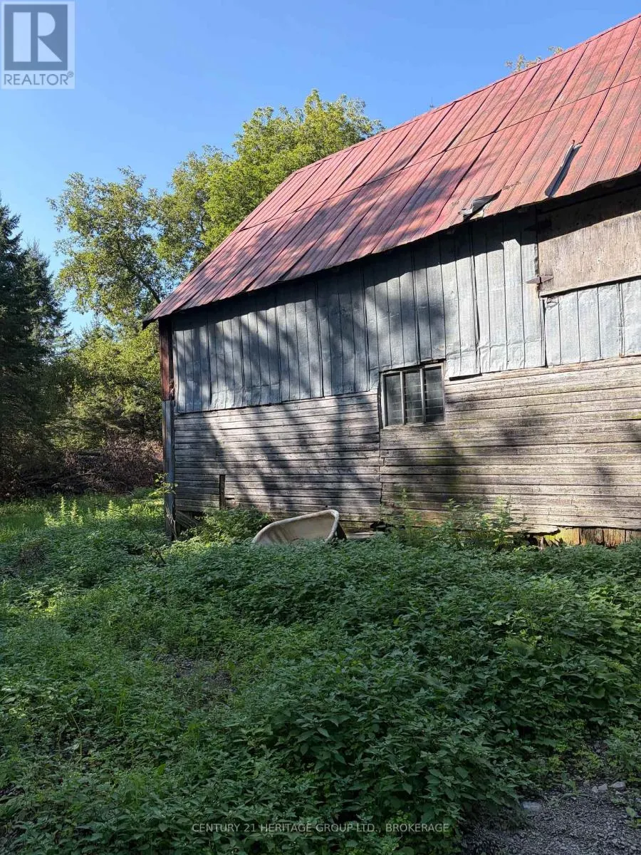 523 LOWER OAK LEAF ROAD
