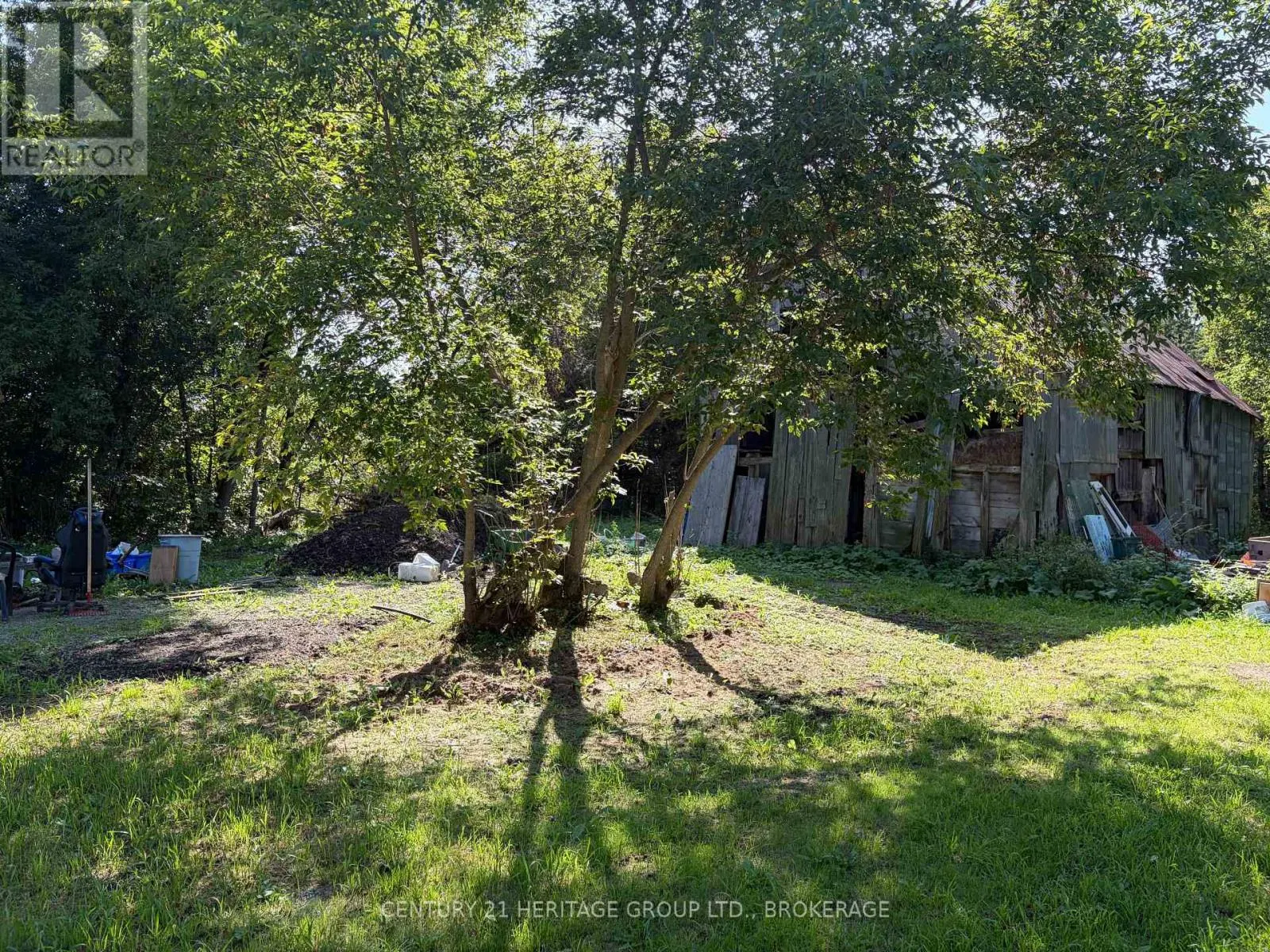 523 LOWER OAK LEAF ROAD