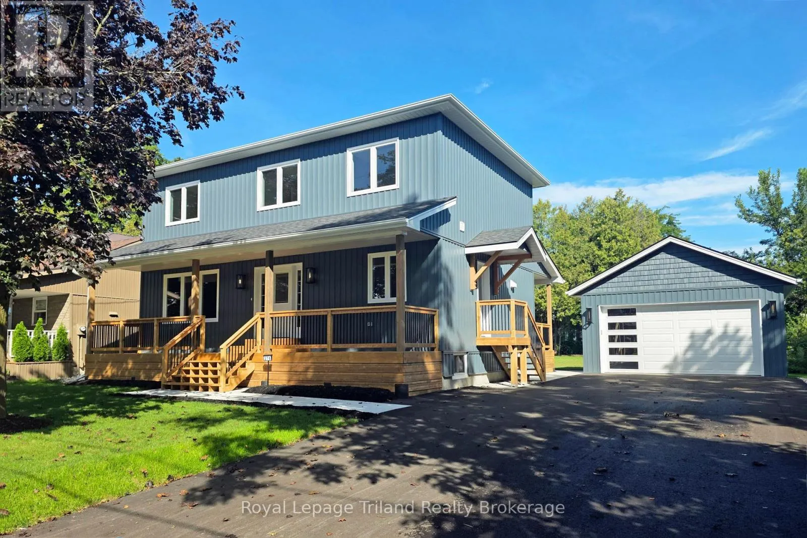 276 MAIN STREET W
