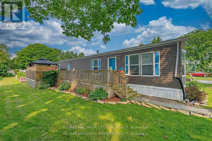 6 HILLVIEW DRIVE