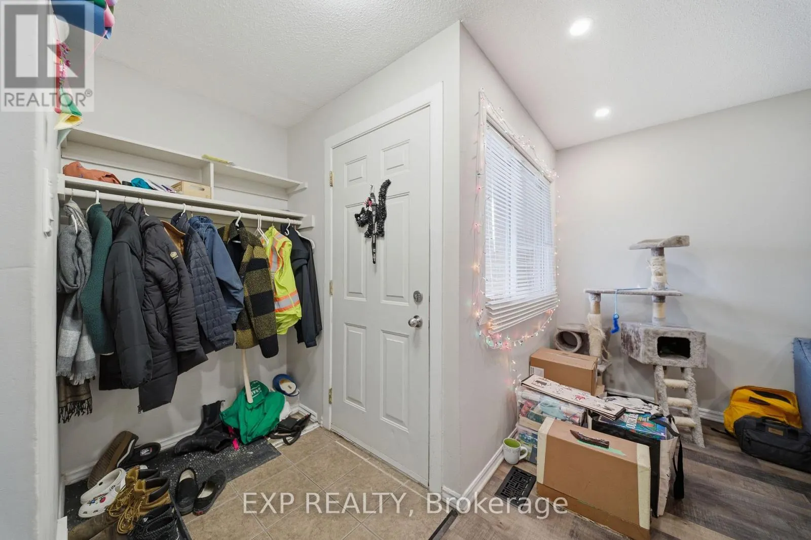 11 - 1675 HEATHERINGTON ROAD