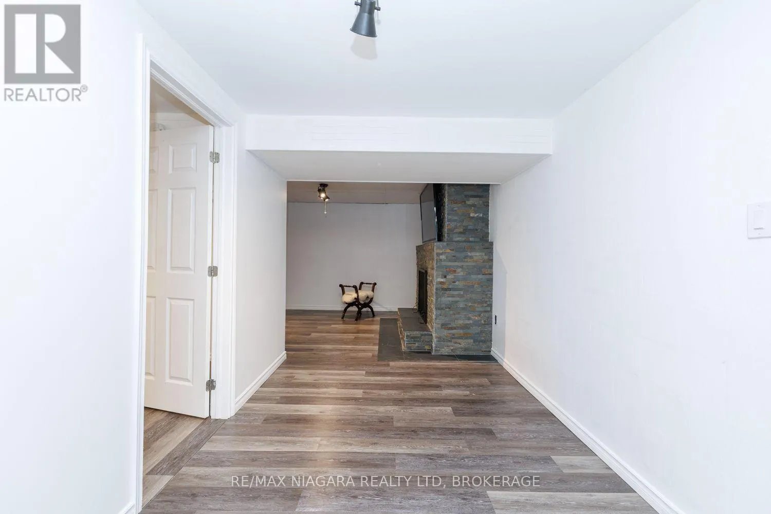 42 STRATHCONA DRIVE S