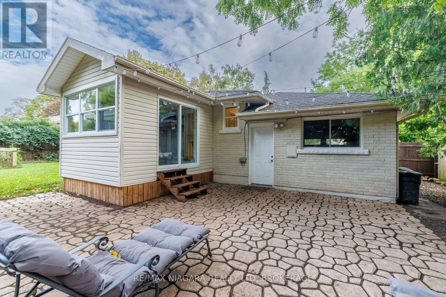 42 STRATHCONA DRIVE S
