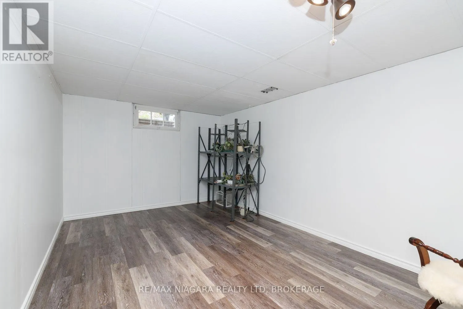 42 STRATHCONA DRIVE S