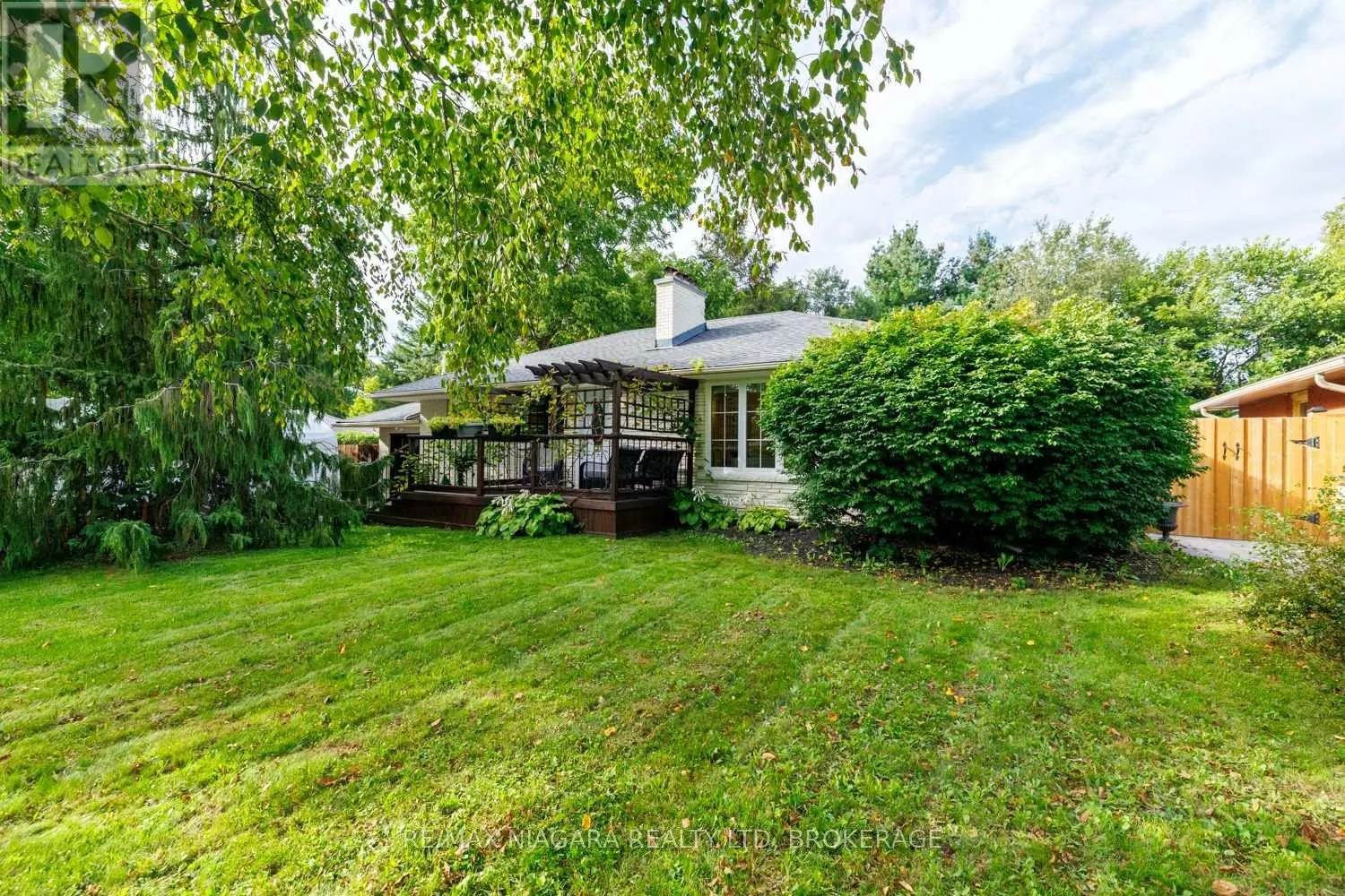 42 STRATHCONA DRIVE S