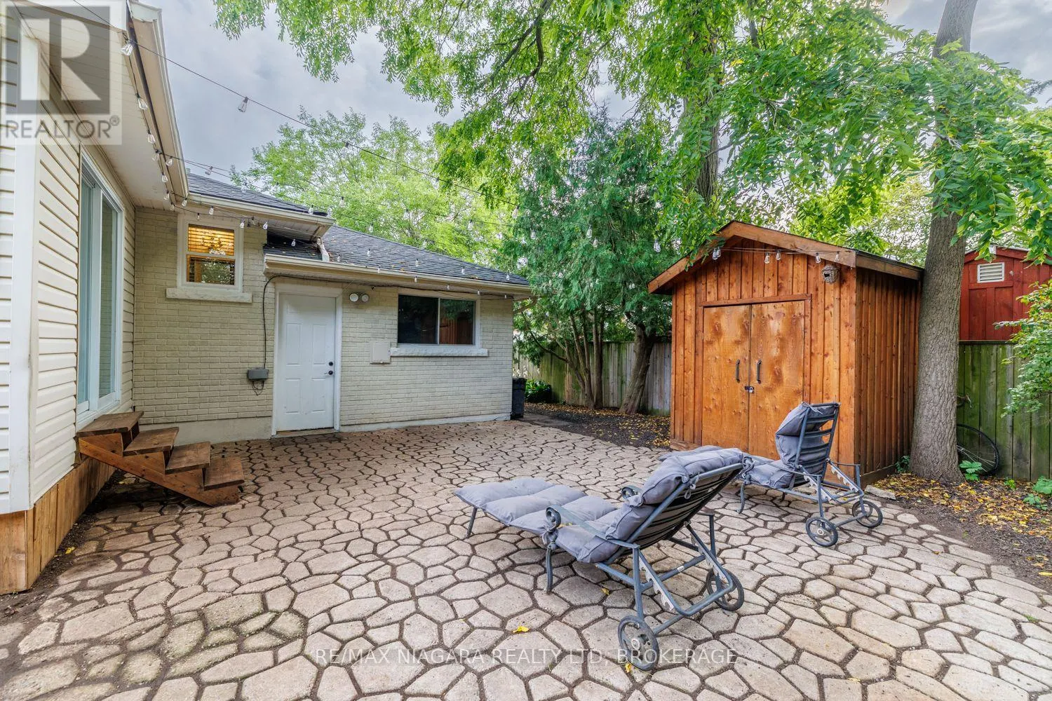 42 STRATHCONA DRIVE S