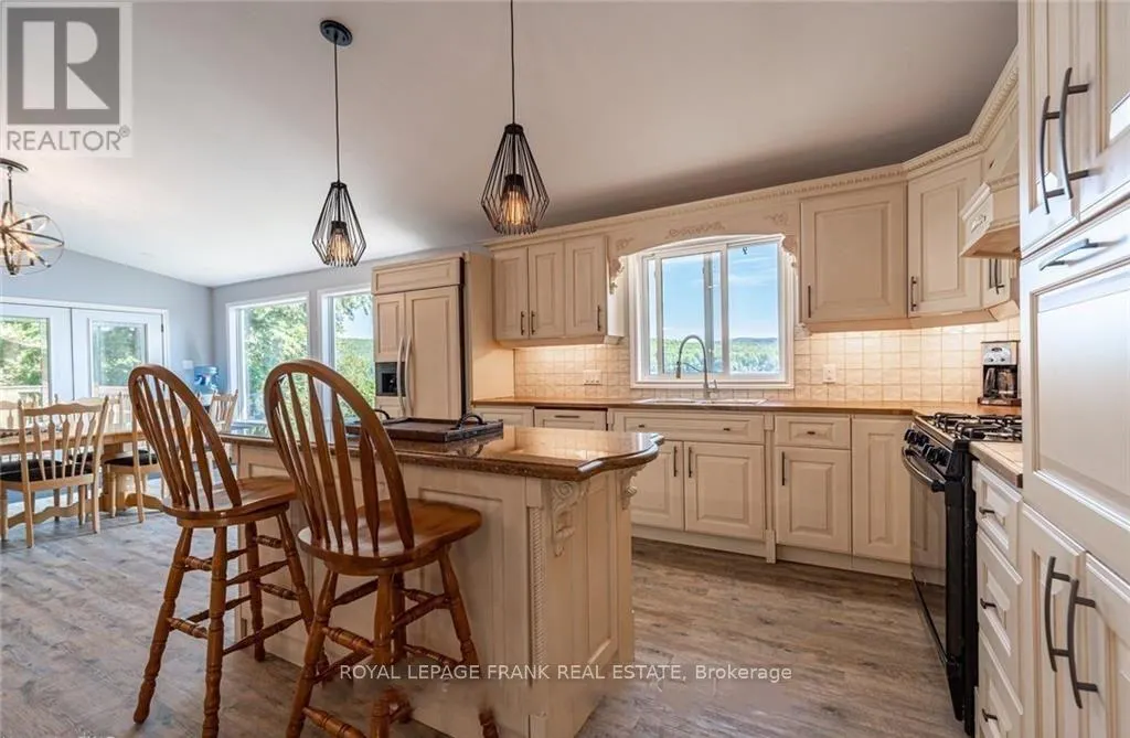 1758 PAPINEAU LAKE ROAD