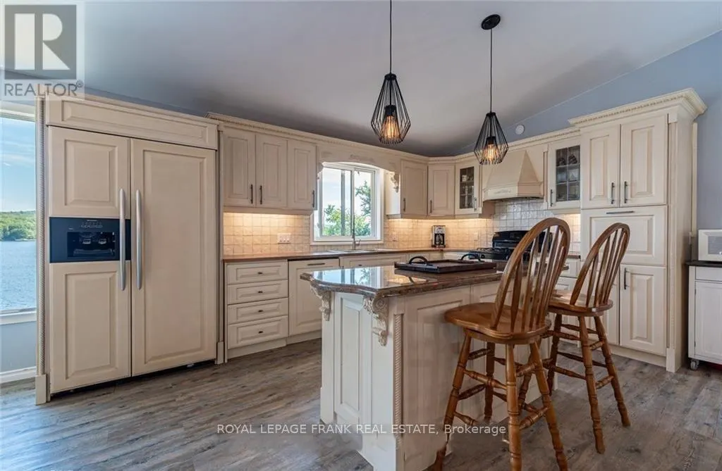 1758 PAPINEAU LAKE ROAD