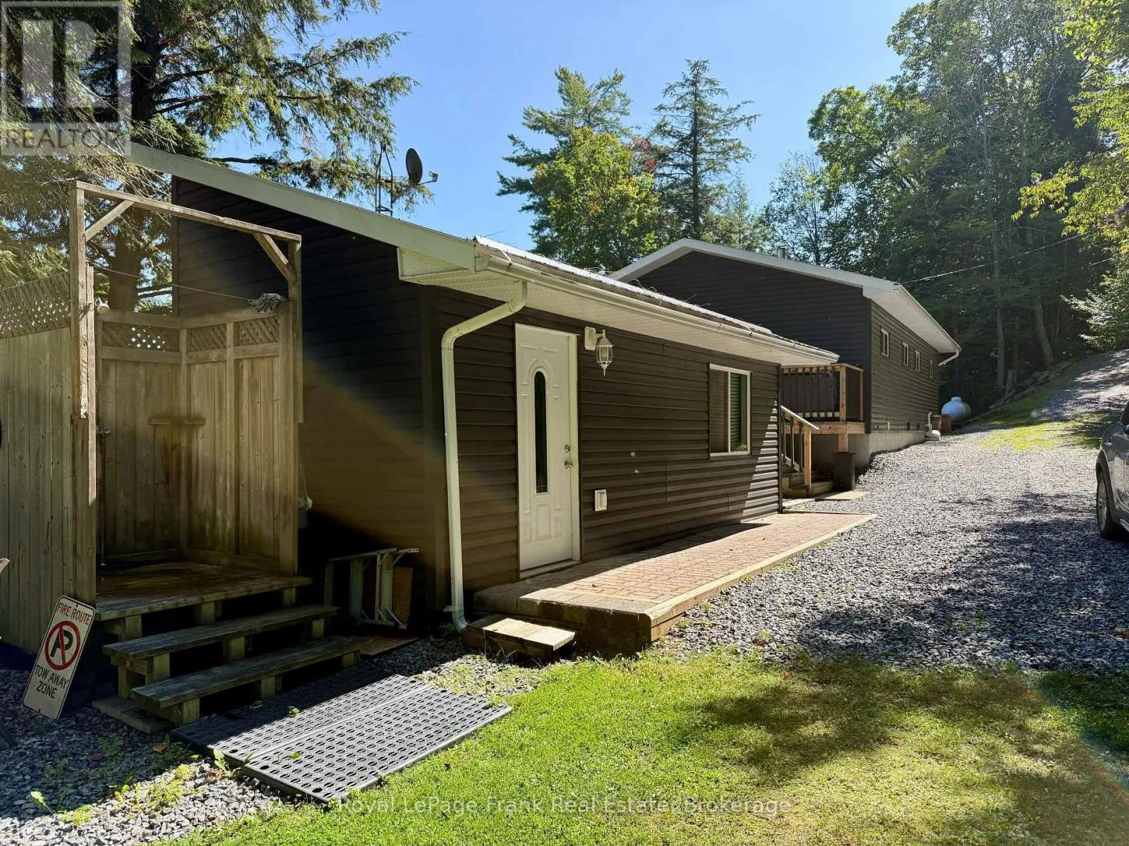 1758 PAPINEAU LAKE ROAD