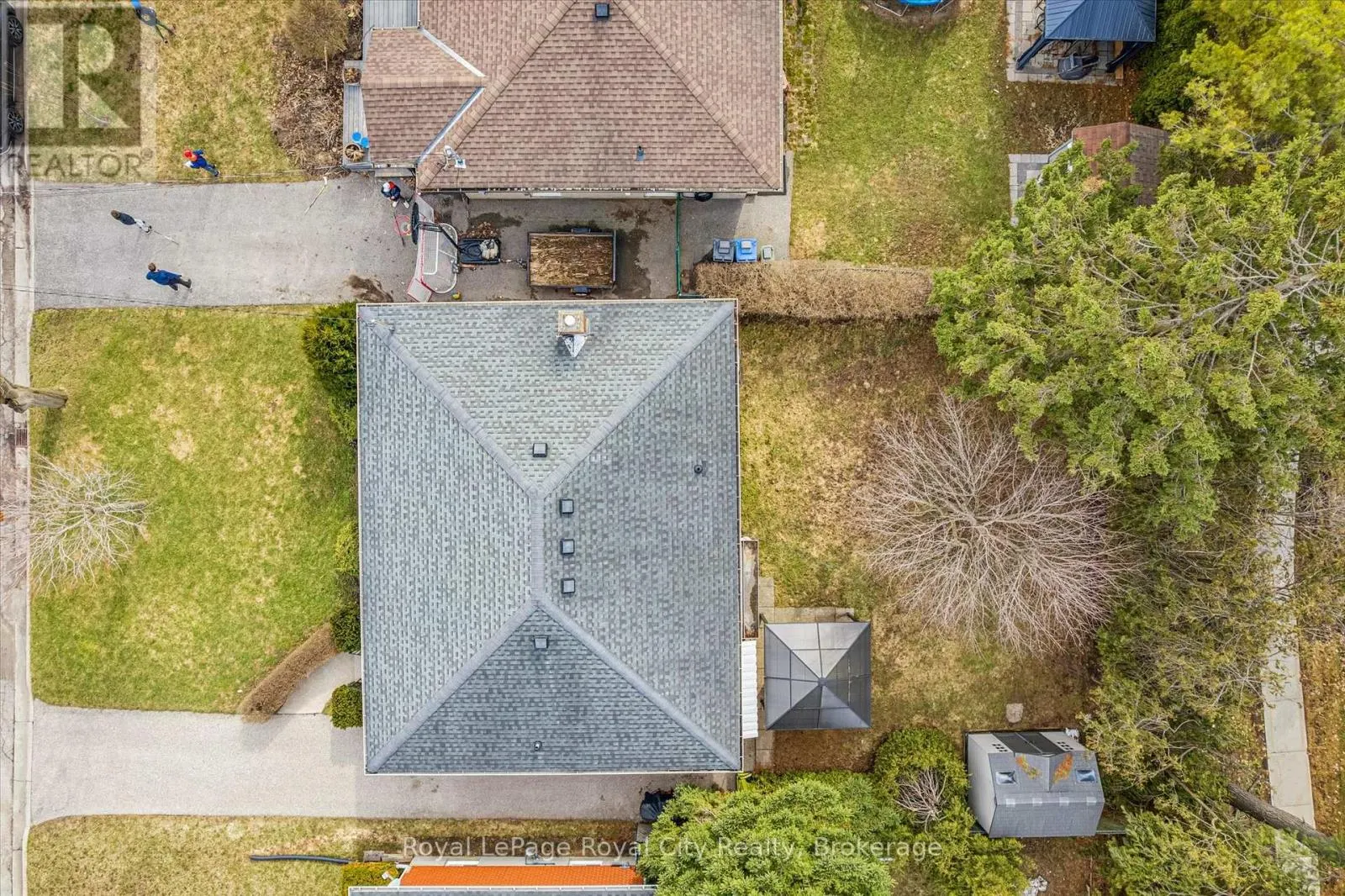 10 PAUL AVENUE