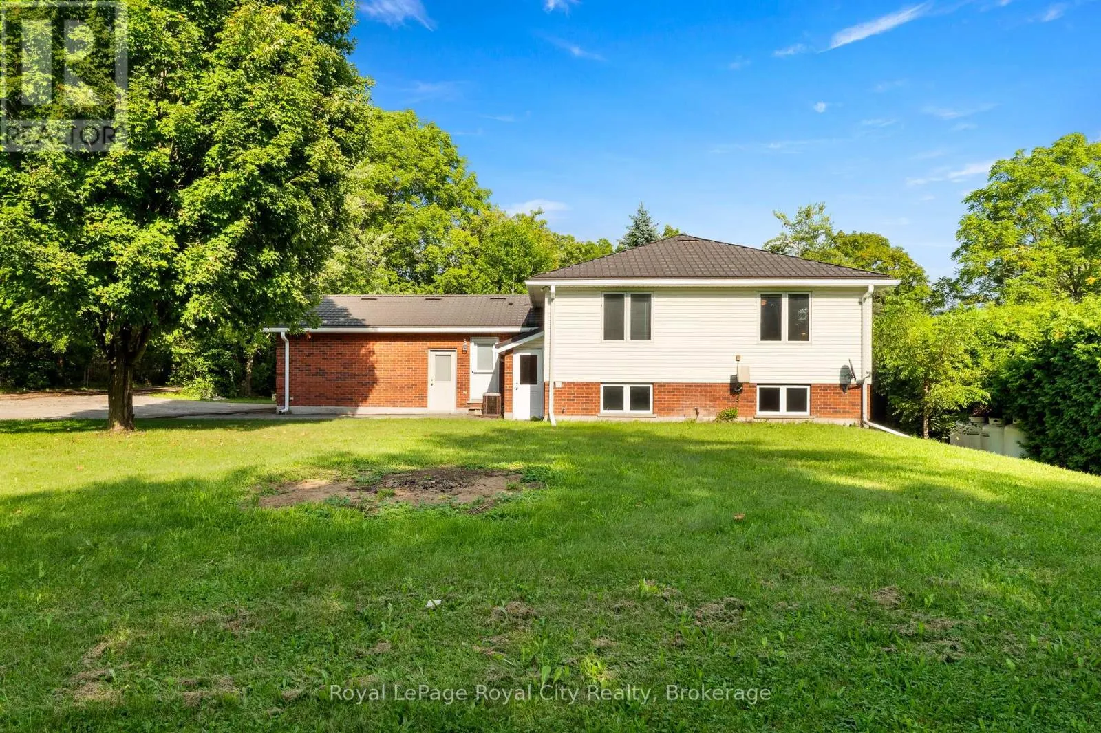 4452 SIDEROAD 20 N