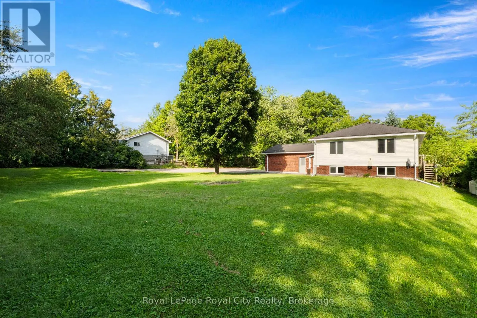 4452 SIDEROAD 20 N