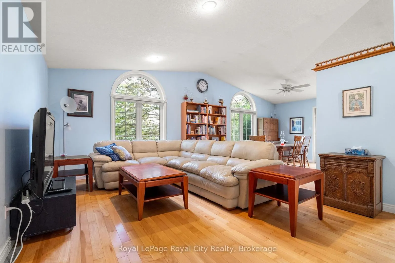 4452 SIDEROAD 20 N
