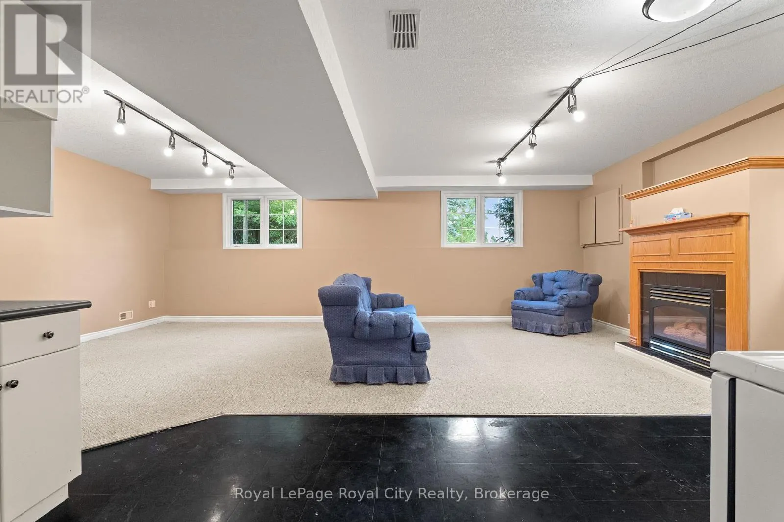4452 SIDEROAD 20 N