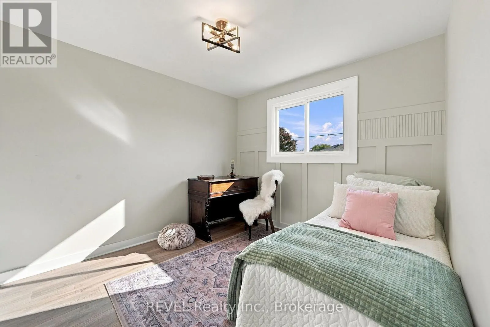 34 OAKWOOD STREET