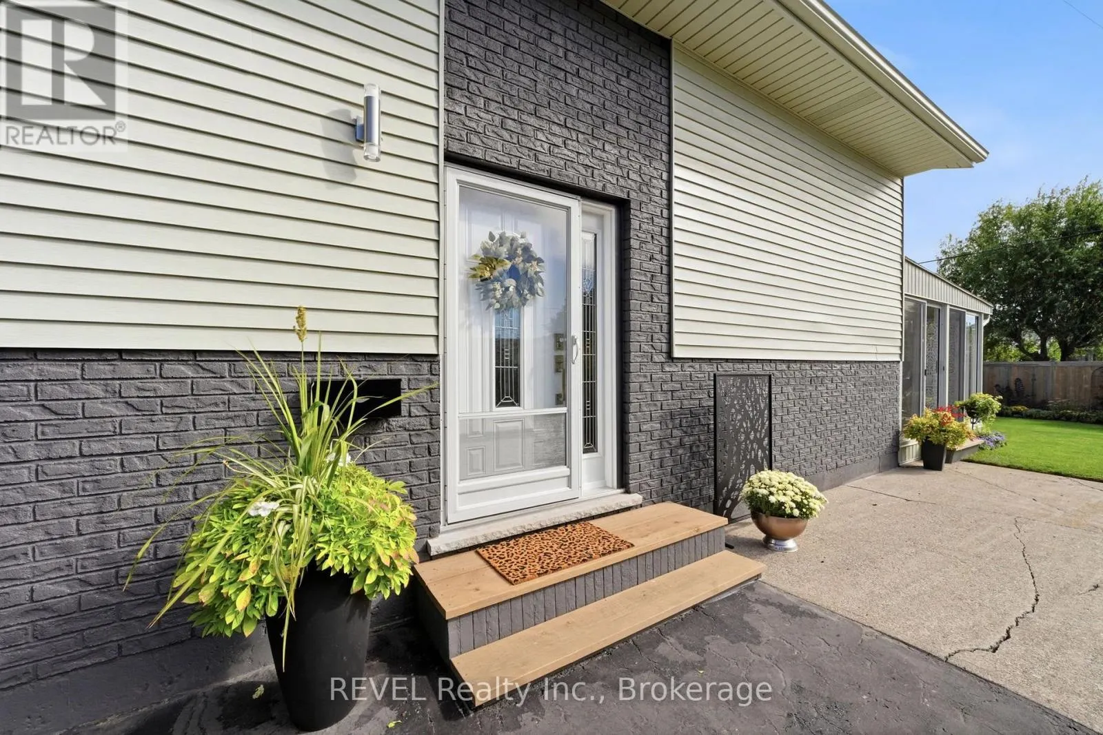 34 OAKWOOD STREET