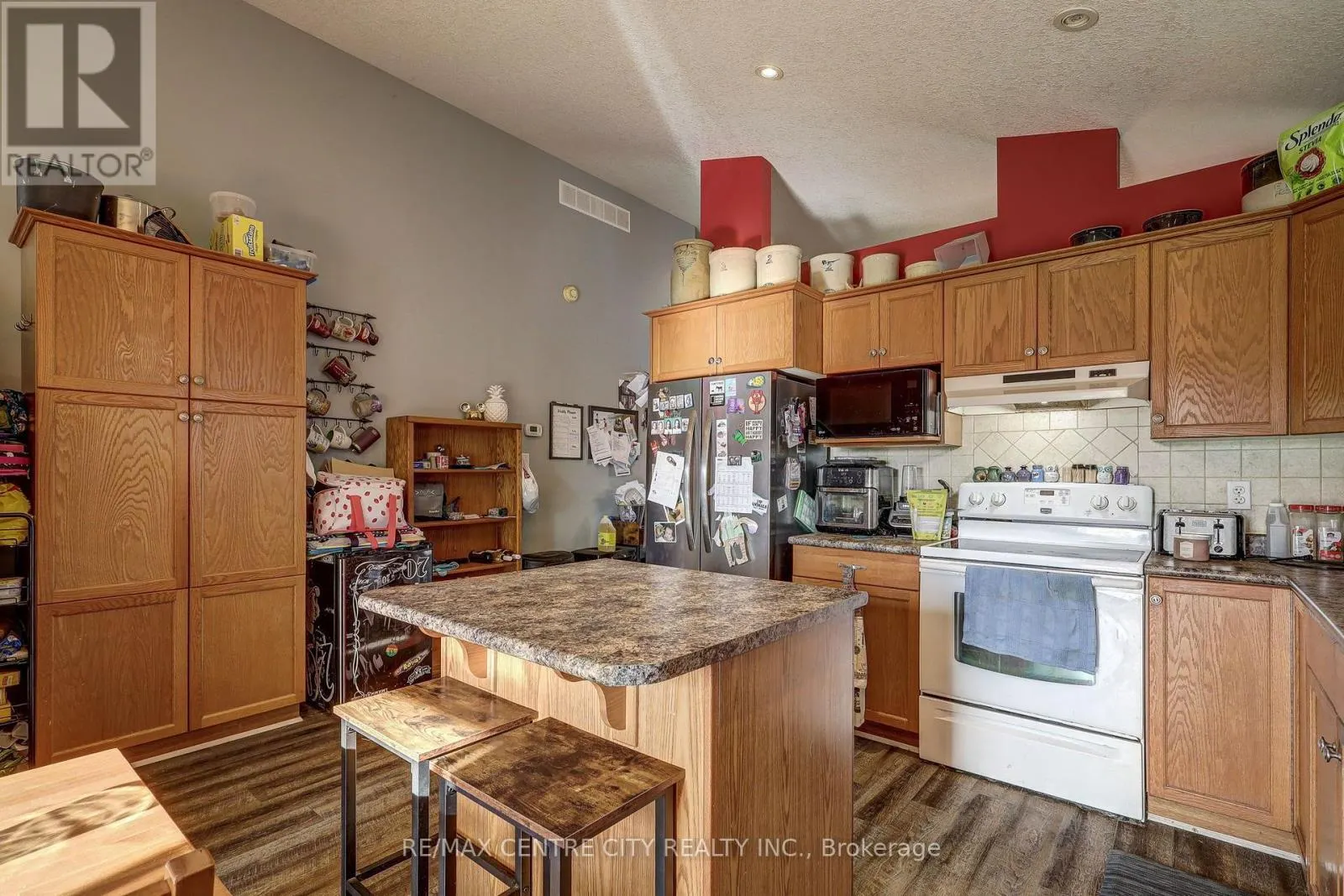 26 GLENVIEW COURT