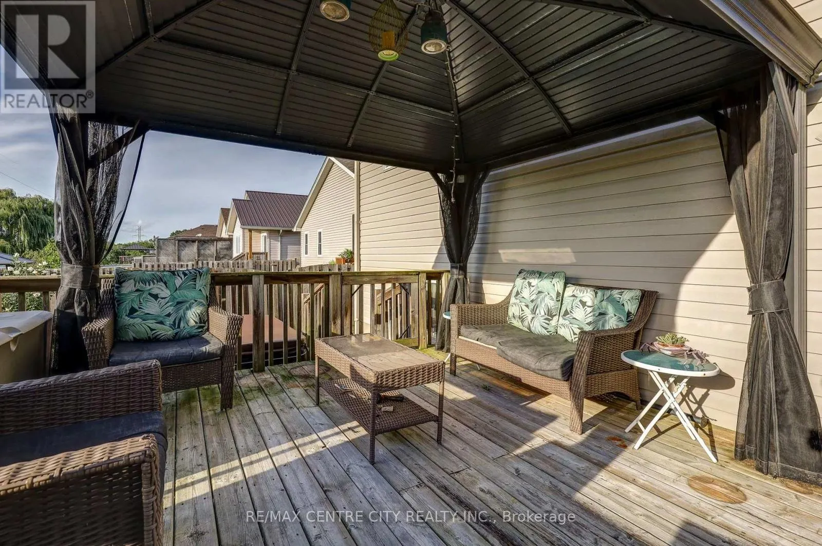 26 GLENVIEW COURT