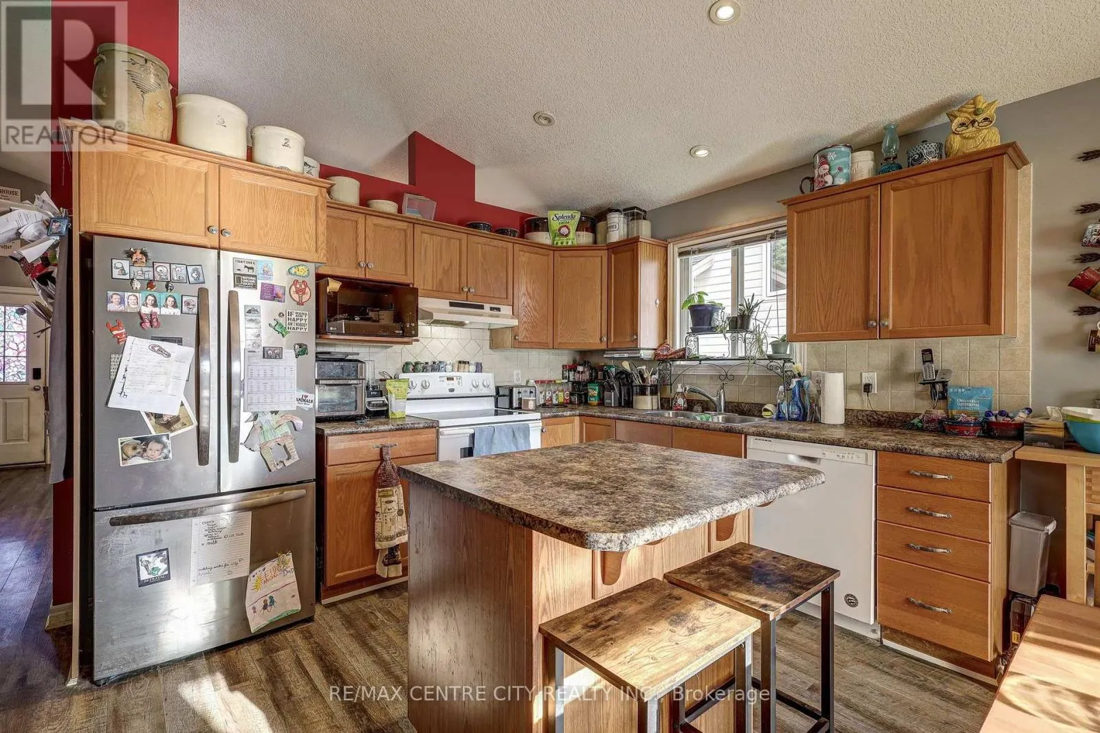26 GLENVIEW COURT