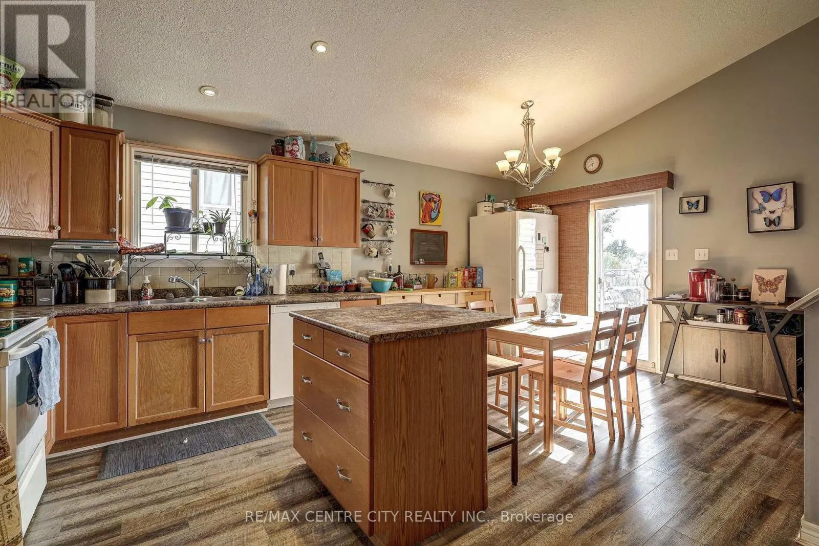 26 GLENVIEW COURT