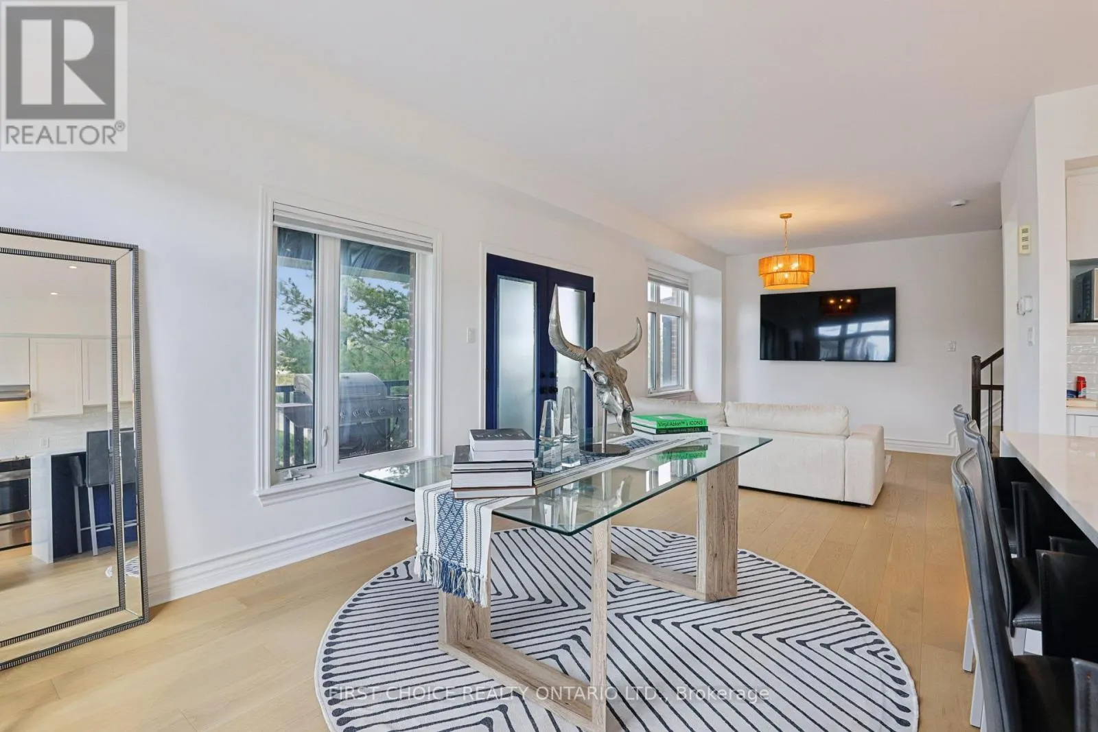 124 NUTTING CRESCENT