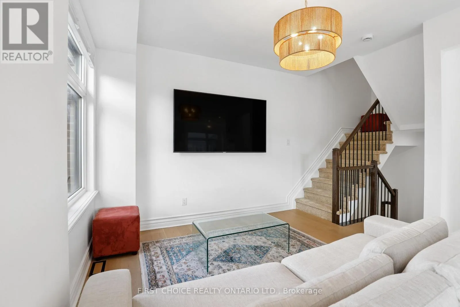124 NUTTING CRESCENT