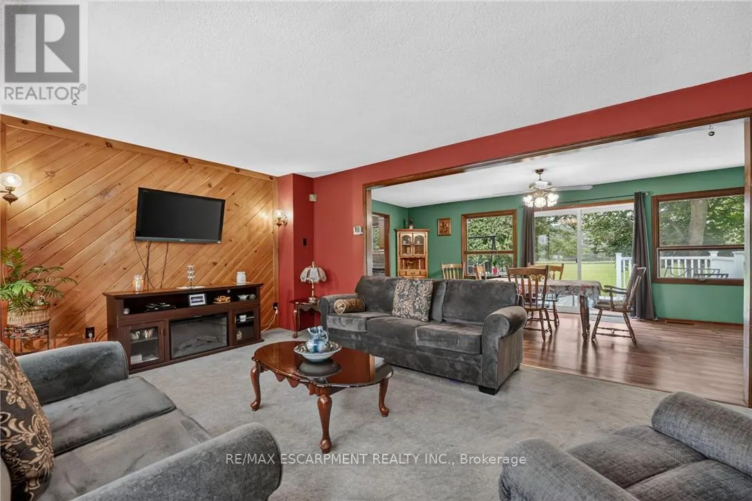 3294 SOUTH GRIMSBY ROAD 7