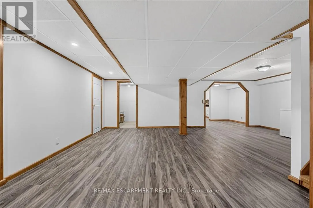 3294 SOUTH GRIMSBY ROAD 7