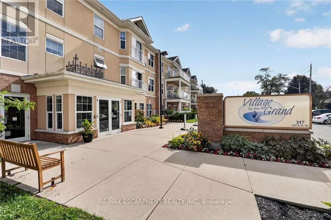 113 - 317 LOCK STREET W