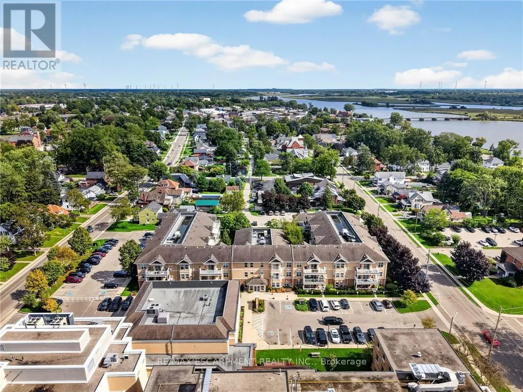 113 - 317 LOCK STREET W