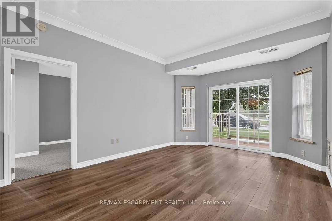 113 - 317 LOCK STREET W