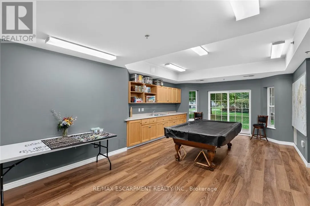 113 - 317 LOCK STREET W