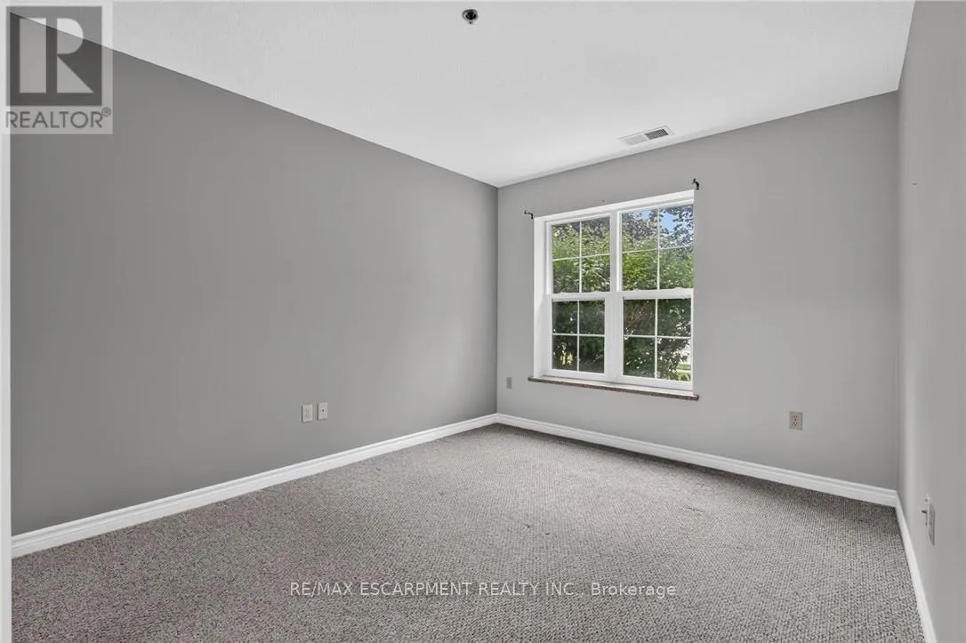 113 - 317 LOCK STREET W