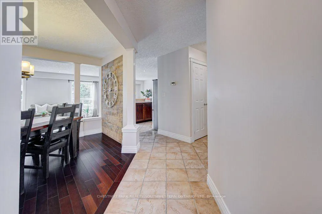 424 SAUVE CRESCENT