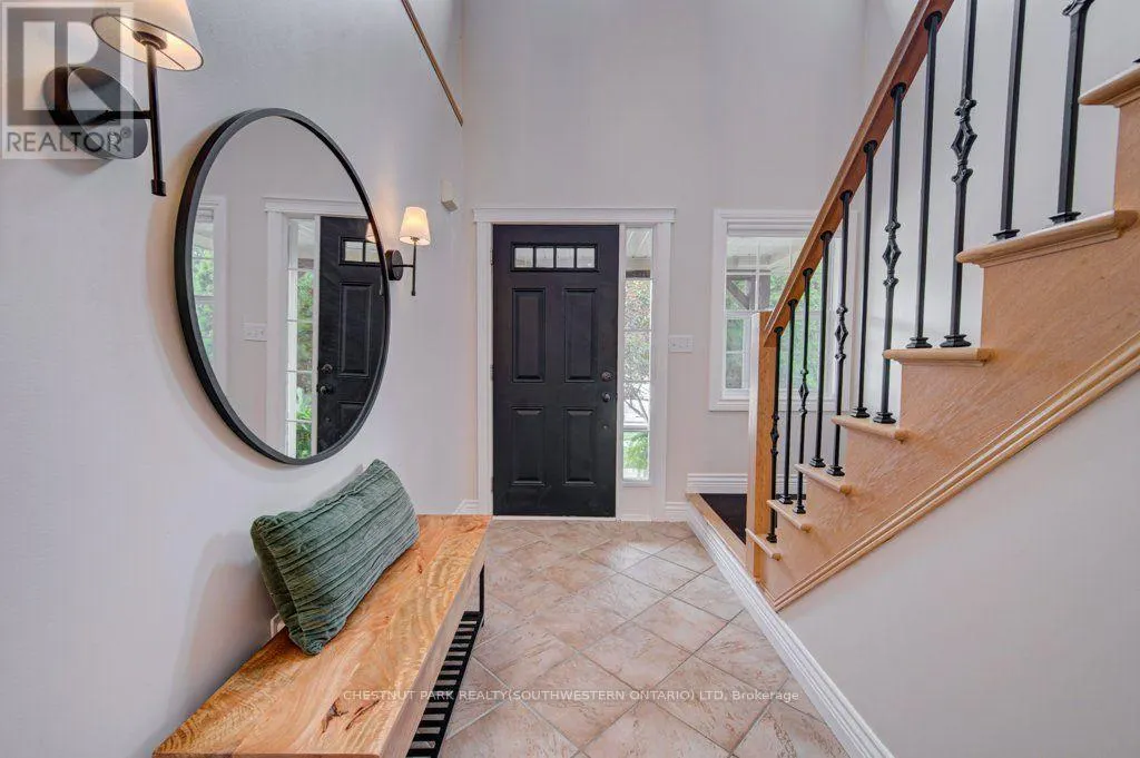 424 SAUVE CRESCENT