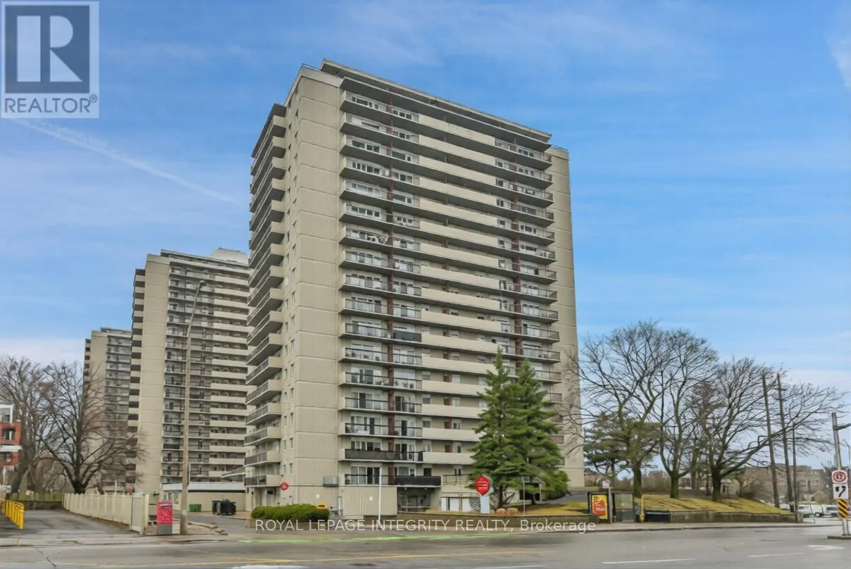 1505 - 158A MCARTHUR AVENUE