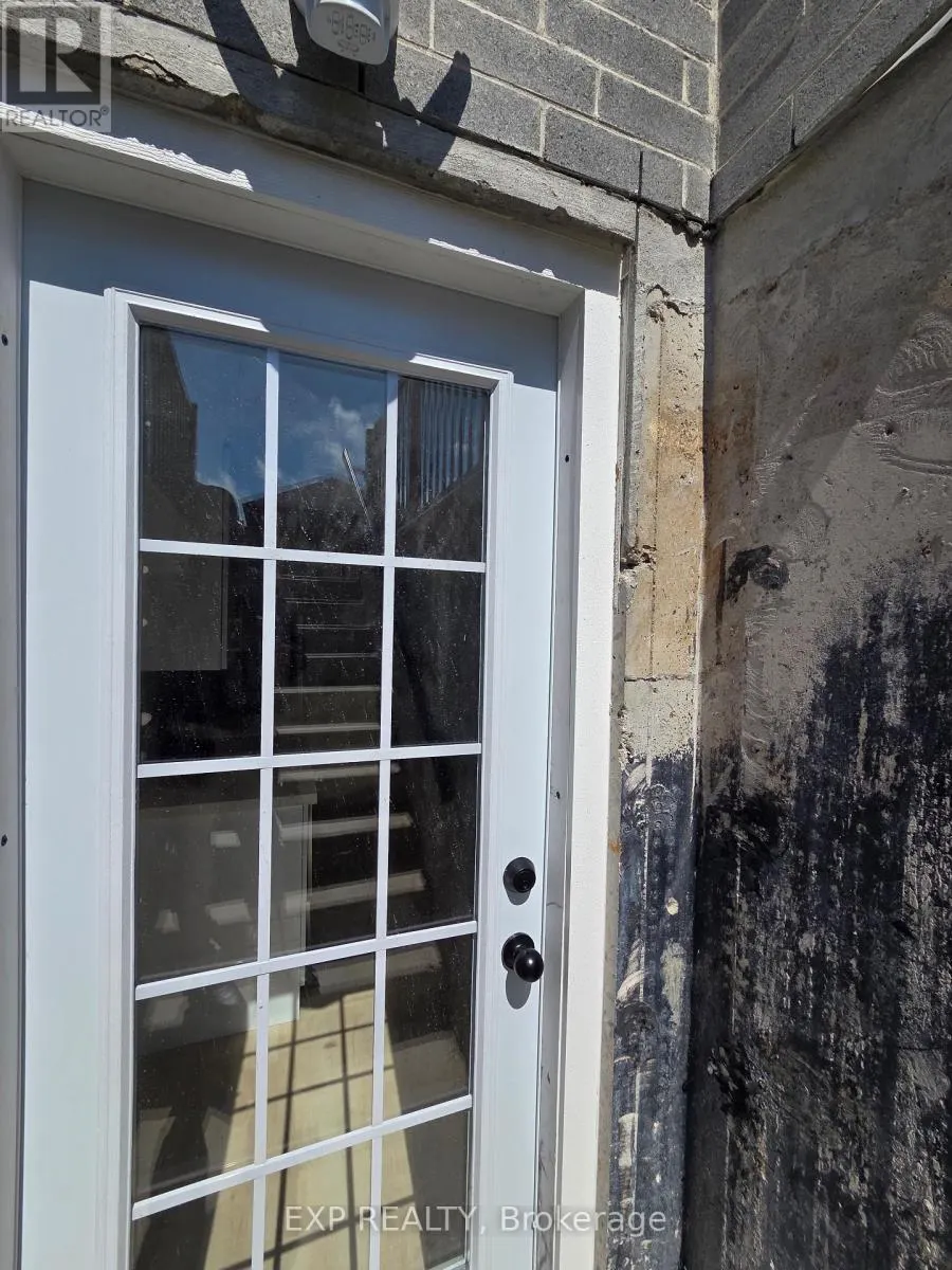 BSMT - 41 QUEENSGATE CRESCENT