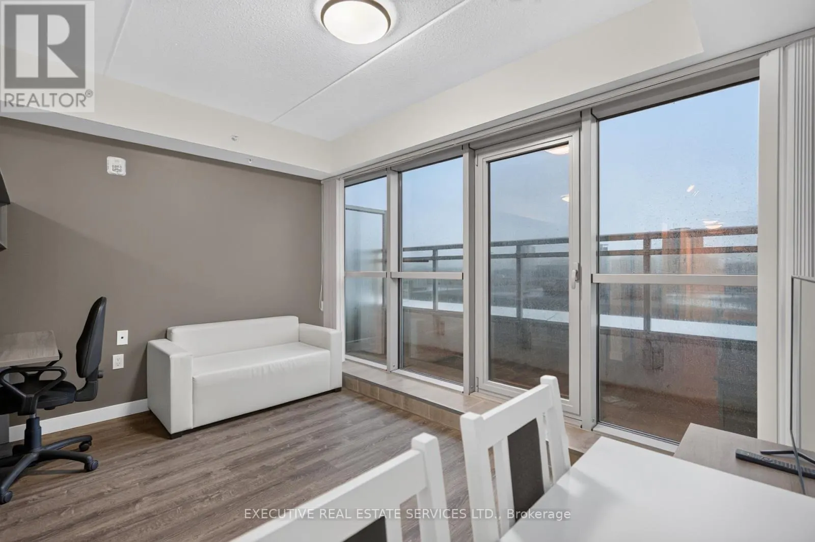509 - 257 HEMLOCK STREET