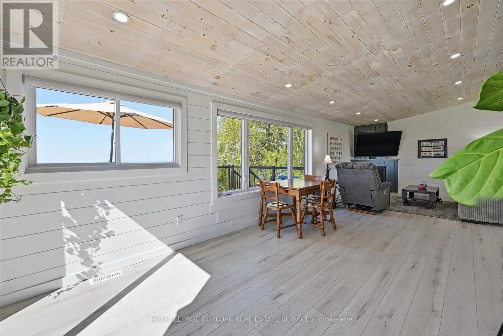 402 SOUTH COAST DRIVE