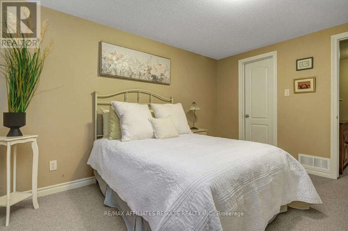 248 BULRUSH CRESCENT