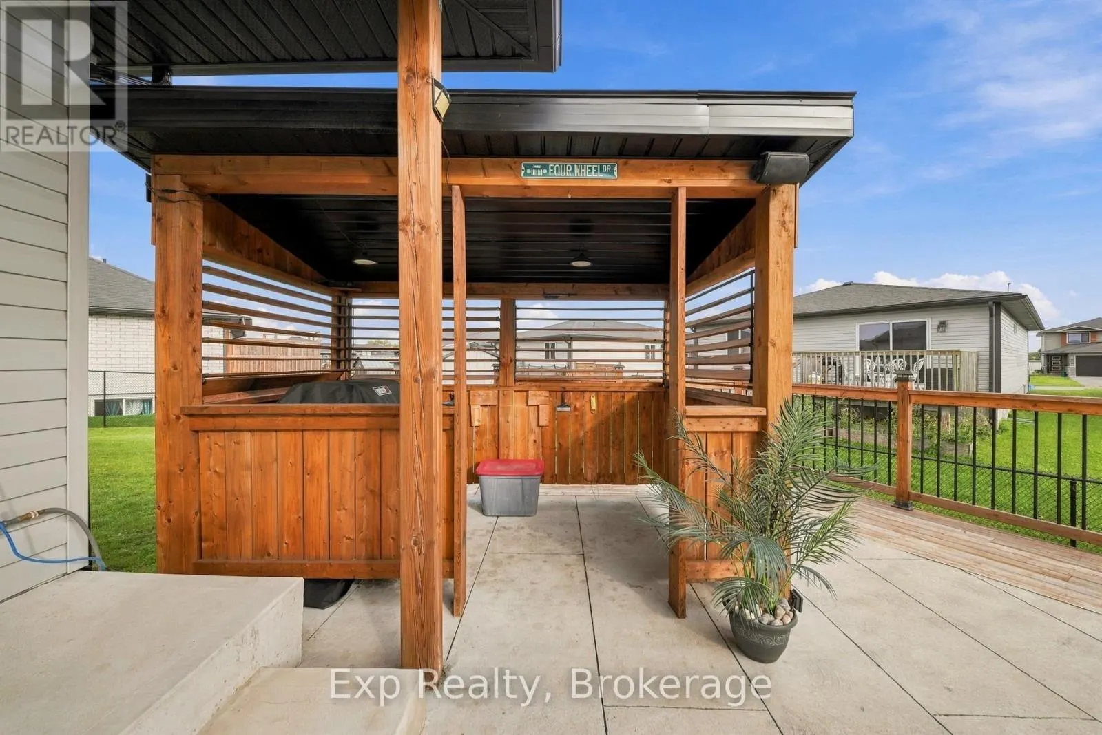 14 LEHTINEN CRESCENT