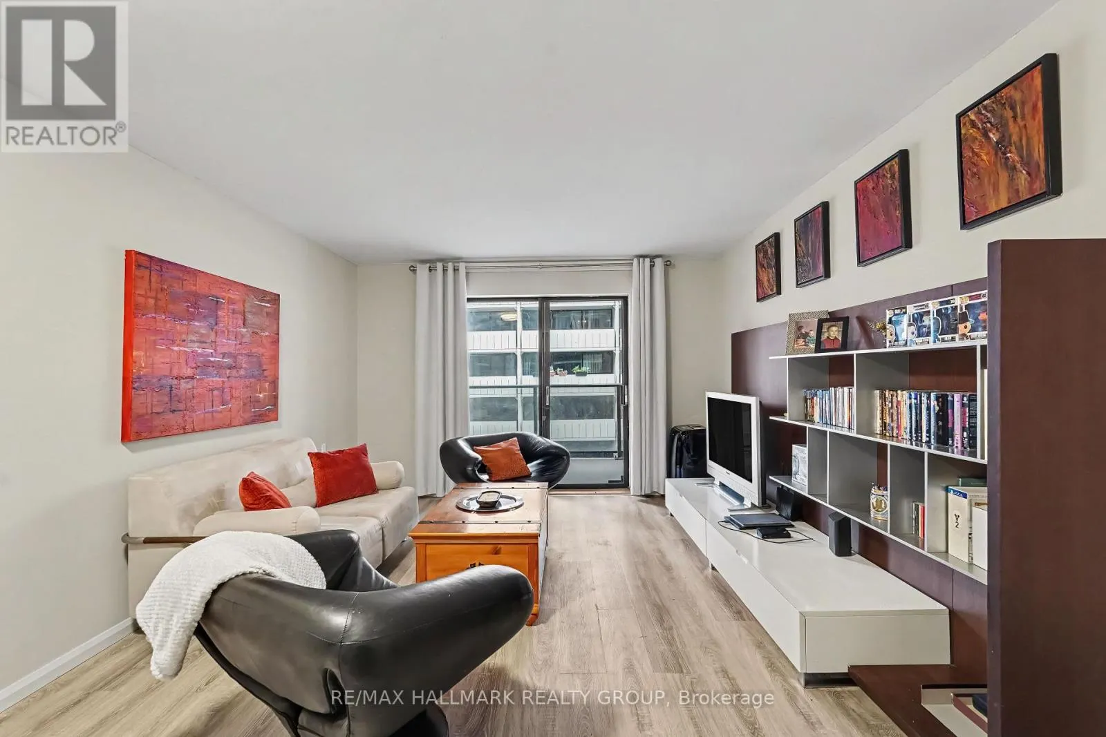 403 - 475 LAURIER AVENUE W