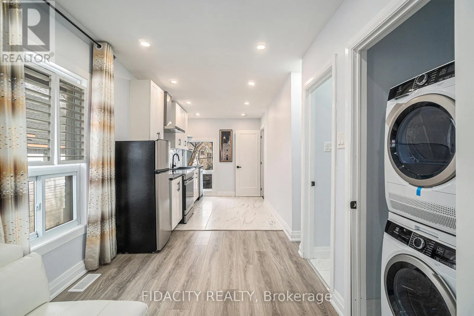 640 SOMERSET STREET W