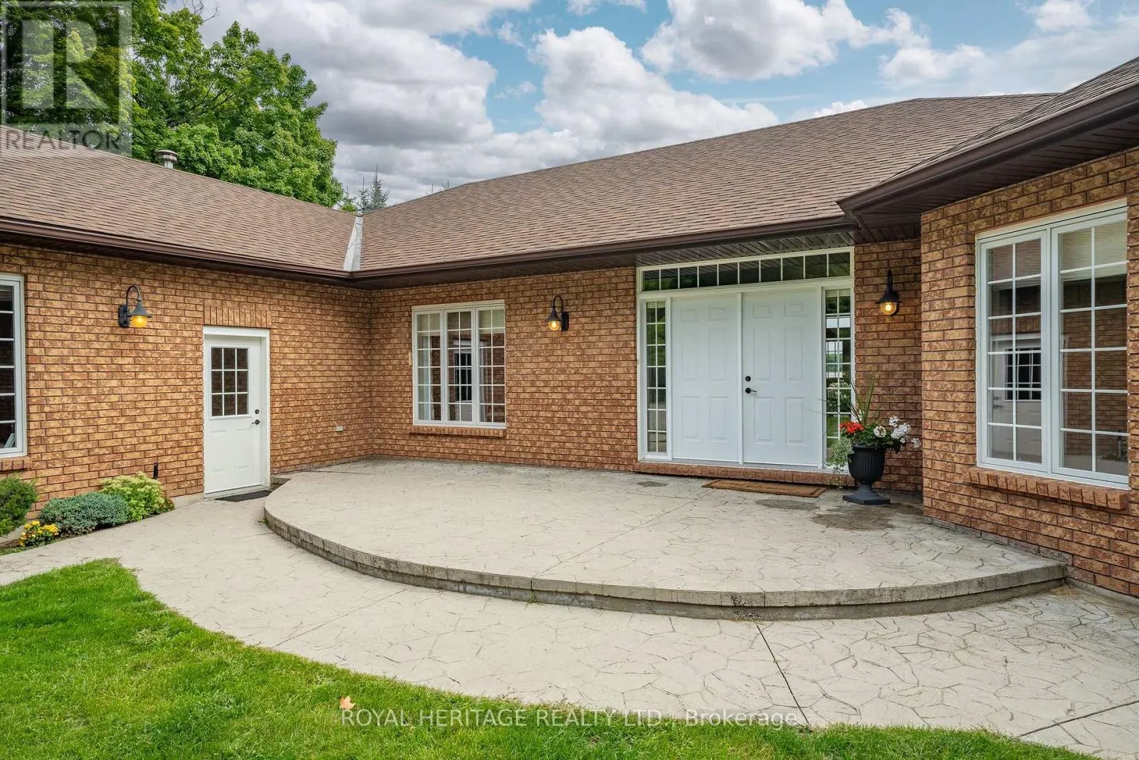 120 MCGREGOR DRIVE