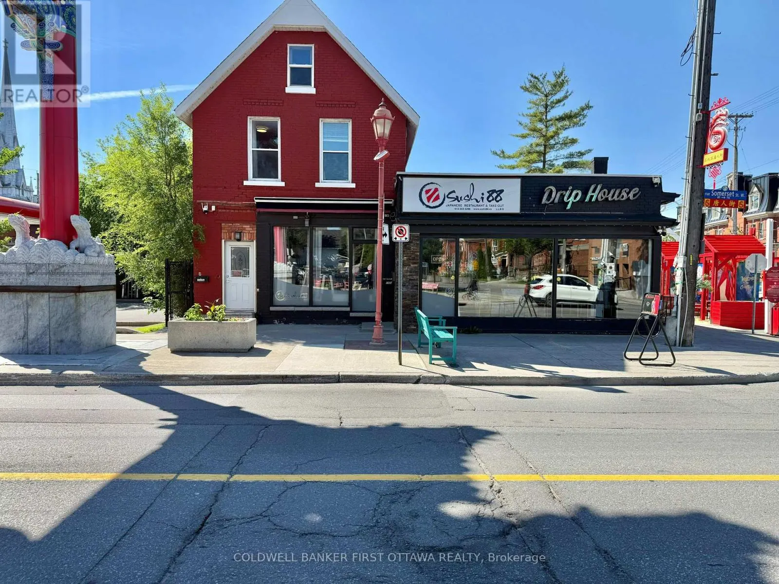 690-B SOMERSET STREET W