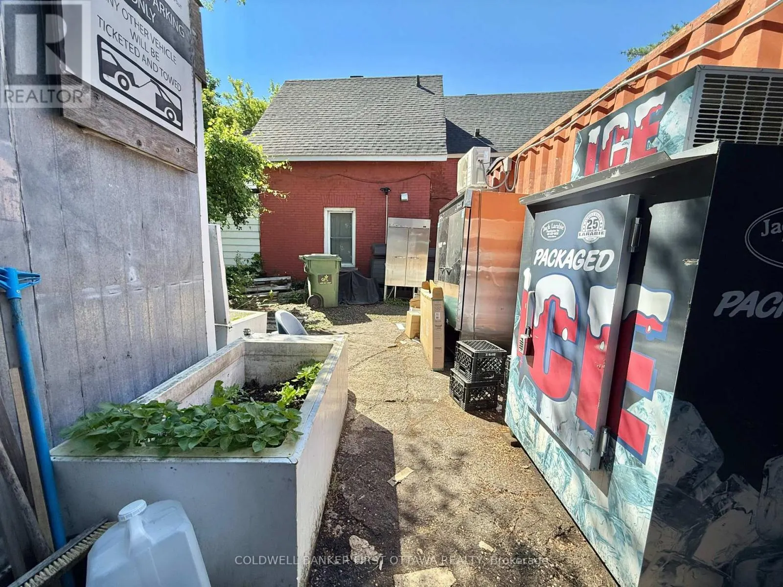 690-B SOMERSET STREET W