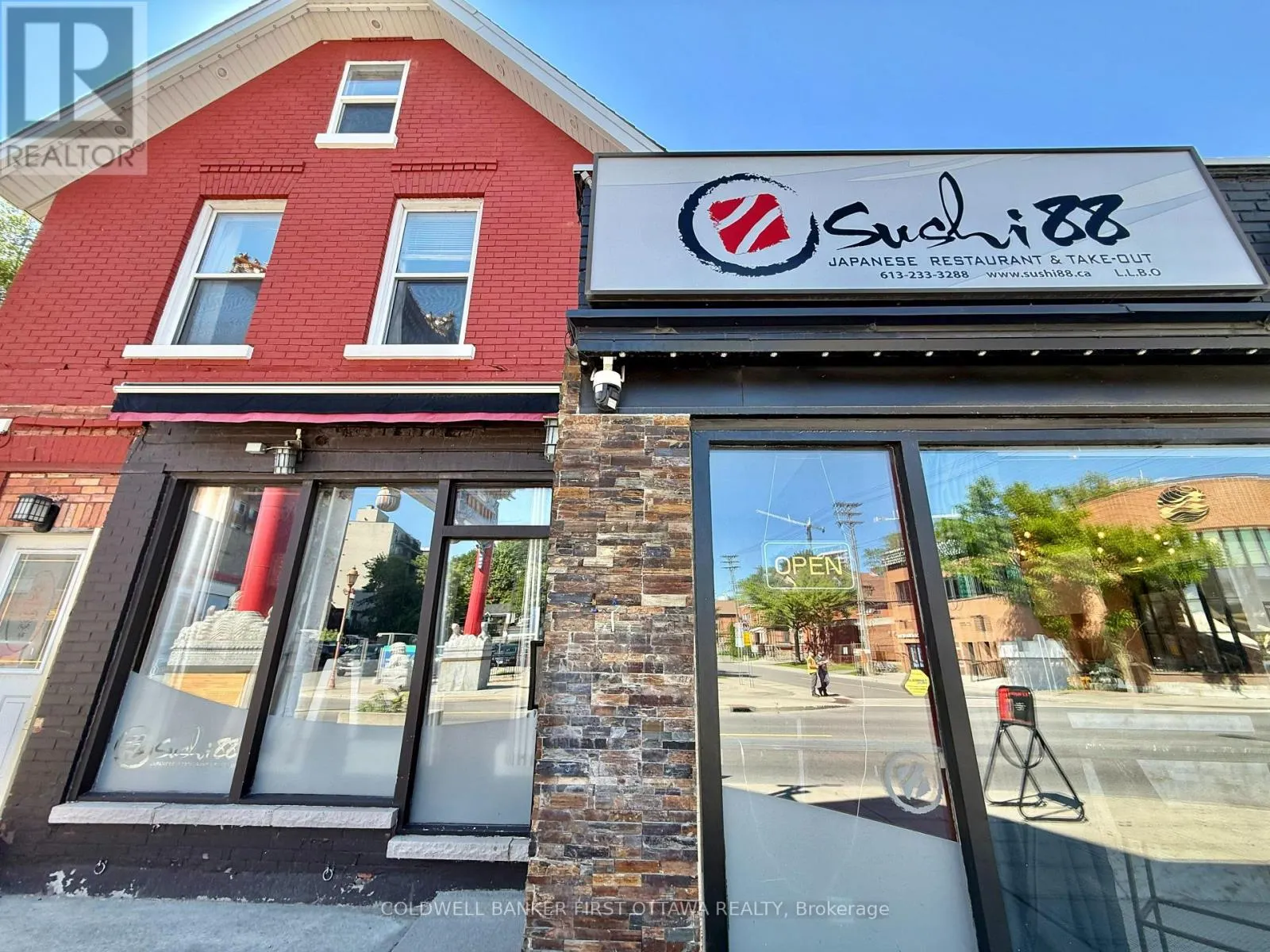 690-B SOMERSET STREET W
