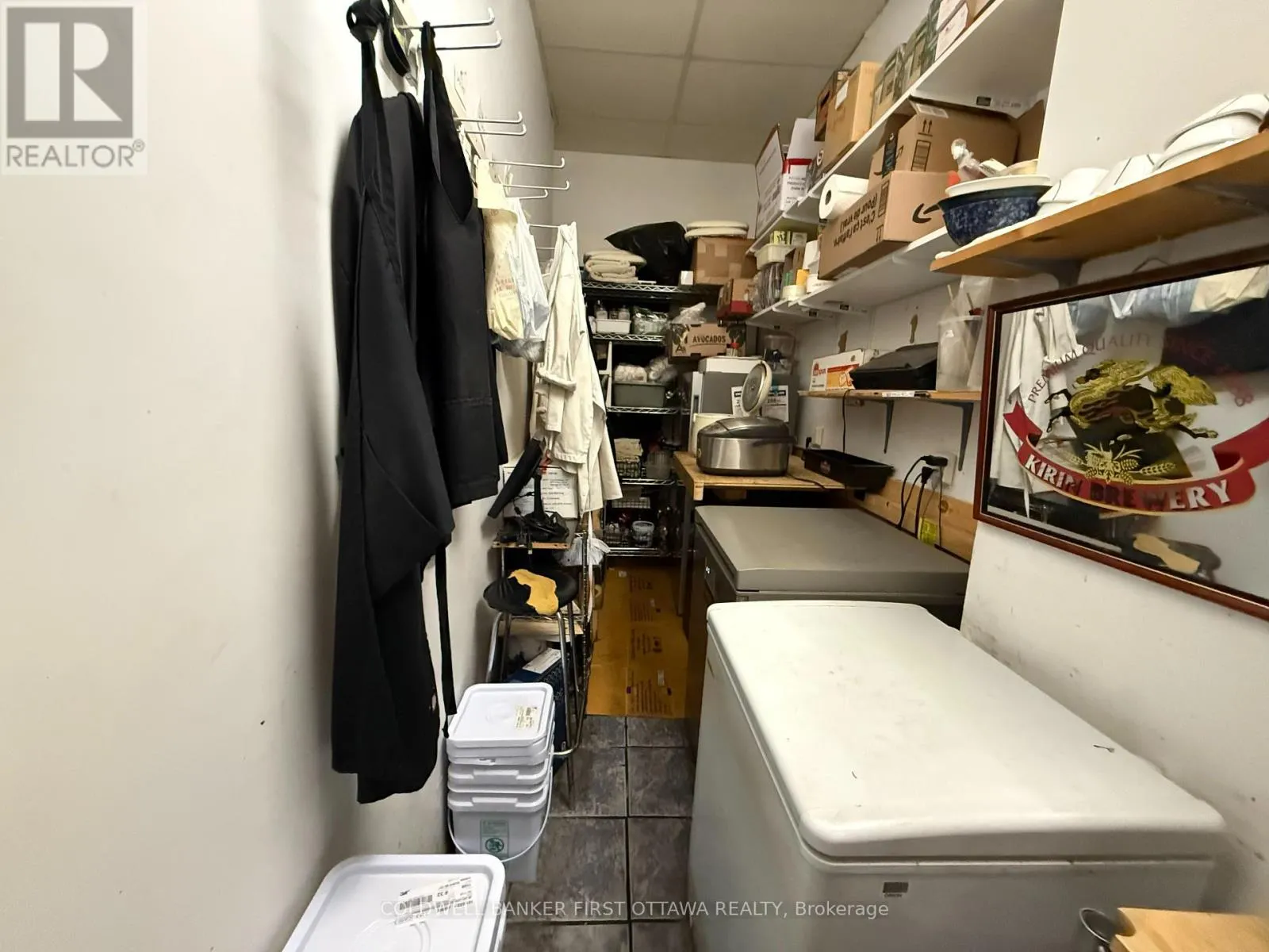 690-B SOMERSET STREET W