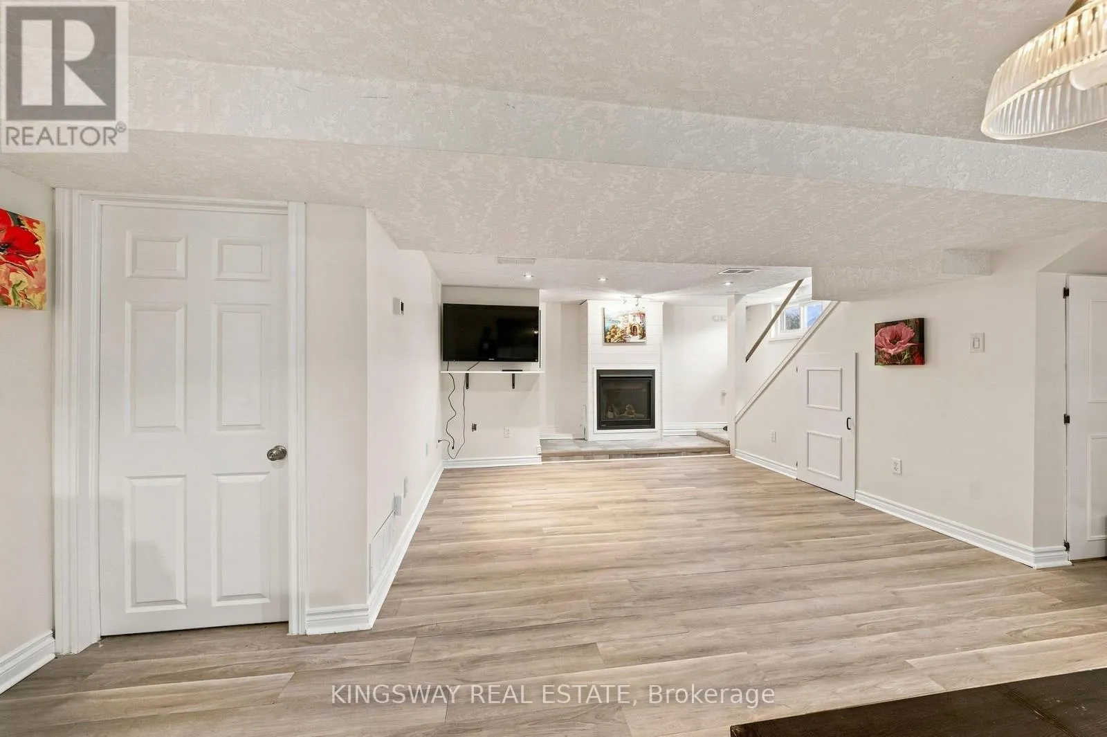 8096 WELLINGTON ROAD 18 ROAD N